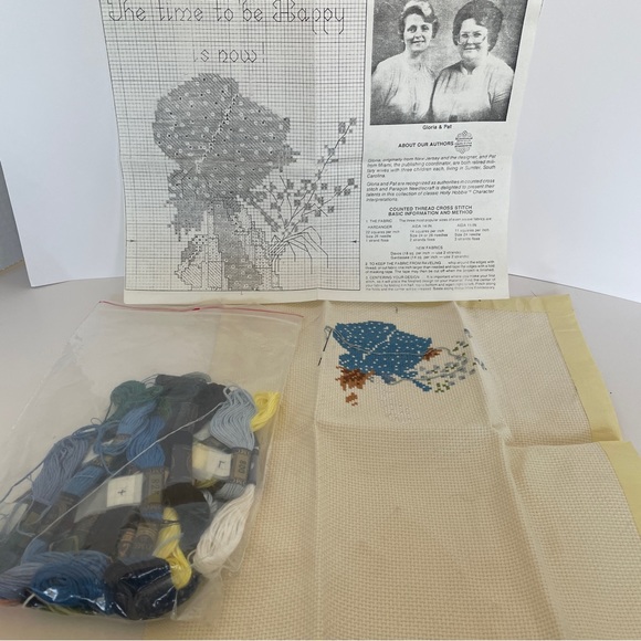 Started Vintage Holly Hobby Cross Stitch Kit - thread & pattern included - Picture 2 of 11